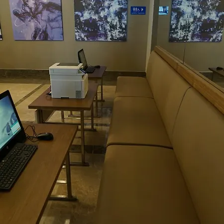 Hawthorn By Wyndham Airport Hotel Estambul