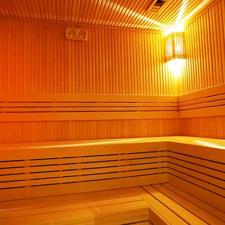 Hawthorn By Wyndham Airport 5*