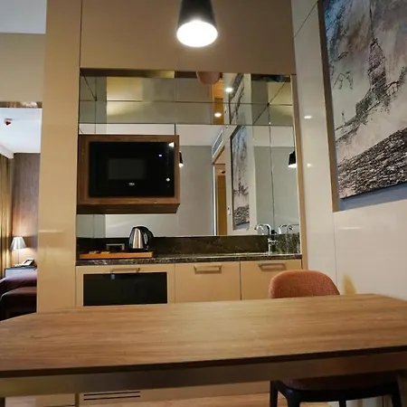 Hawthorn By Wyndham Airport 5* Istanboel
