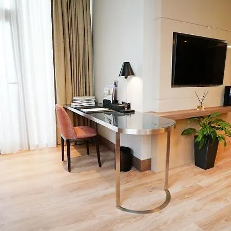 فندق Hawthorn By Wyndham Airport
