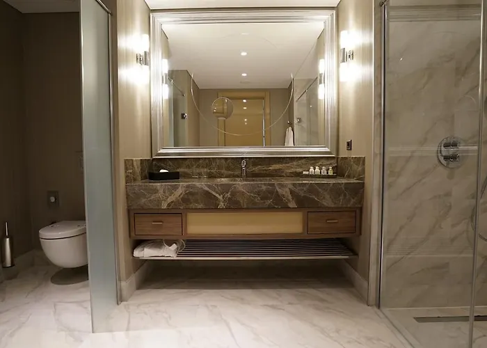 Hawthorn By Wyndham Airport