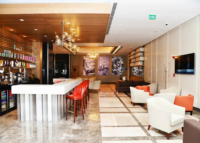 Hawthorn By Wyndham Airport Hotel 5*