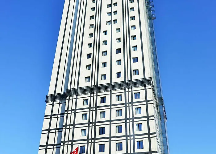 Hotel Hawthorn By Wyndham Airport 5*