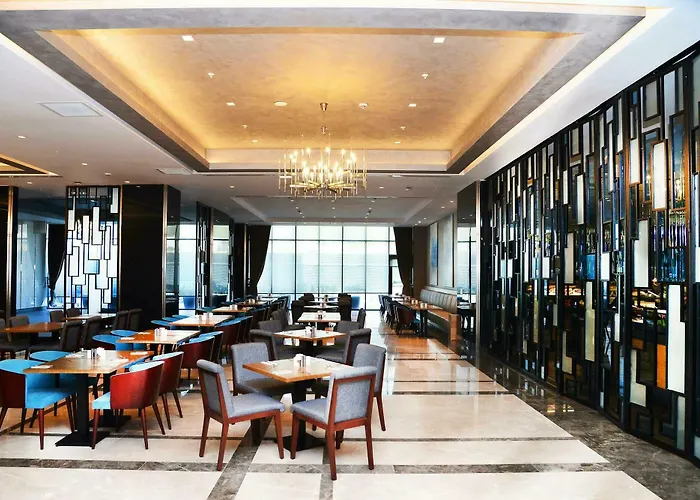 Hotel Hawthorn By Wyndham Airport