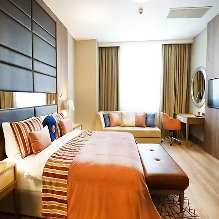 Otel Hawthorn By Wyndham Airport 5*