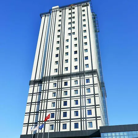 Otel Hawthorn By Wyndham Airport 5*