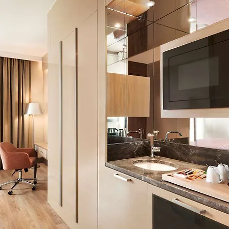 Hawthorn By Wyndham Airport 5* İstanbul