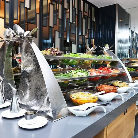 Hawthorn By Wyndham Airport Отель Стамбул