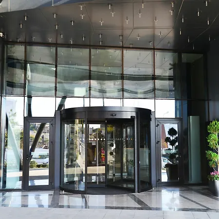 Hawthorn By Wyndham Airport Отель Стамбул